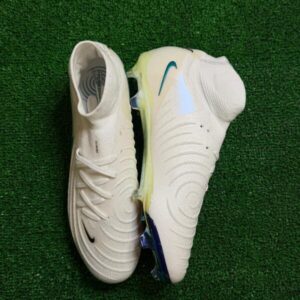 Nike Phantom Luna 2 Elite Chromatic Pack Firm Ground FG Football Boot Size 44 Eur