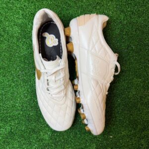 Nike Tiempo R10 Legend Elite White and Gold Firm Ground FG Football Boot Size 42 Eur